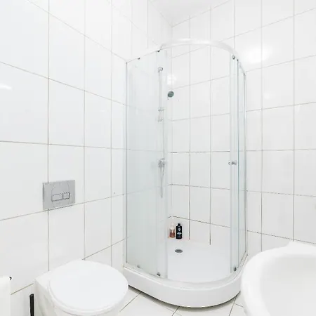 Mostowa 13 * Poznań