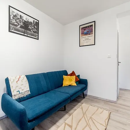 Mostowa 13 * Poznań